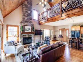 Laurel Valley Retreat - Pool Table and Fireplace